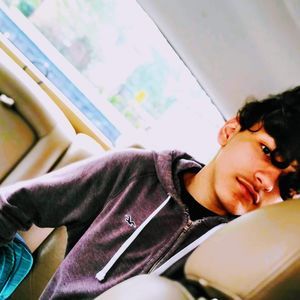 Meet your Posher, Luis